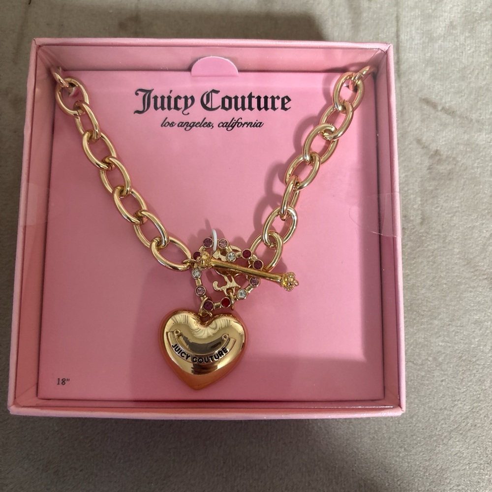 Juicy Couture PUFF HEART CHARM TOGGLE Necklace ♥️with gold tone chunky chain
